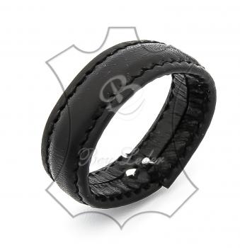 Gürtelschlaufe-schwarz mit schwarzer Naht